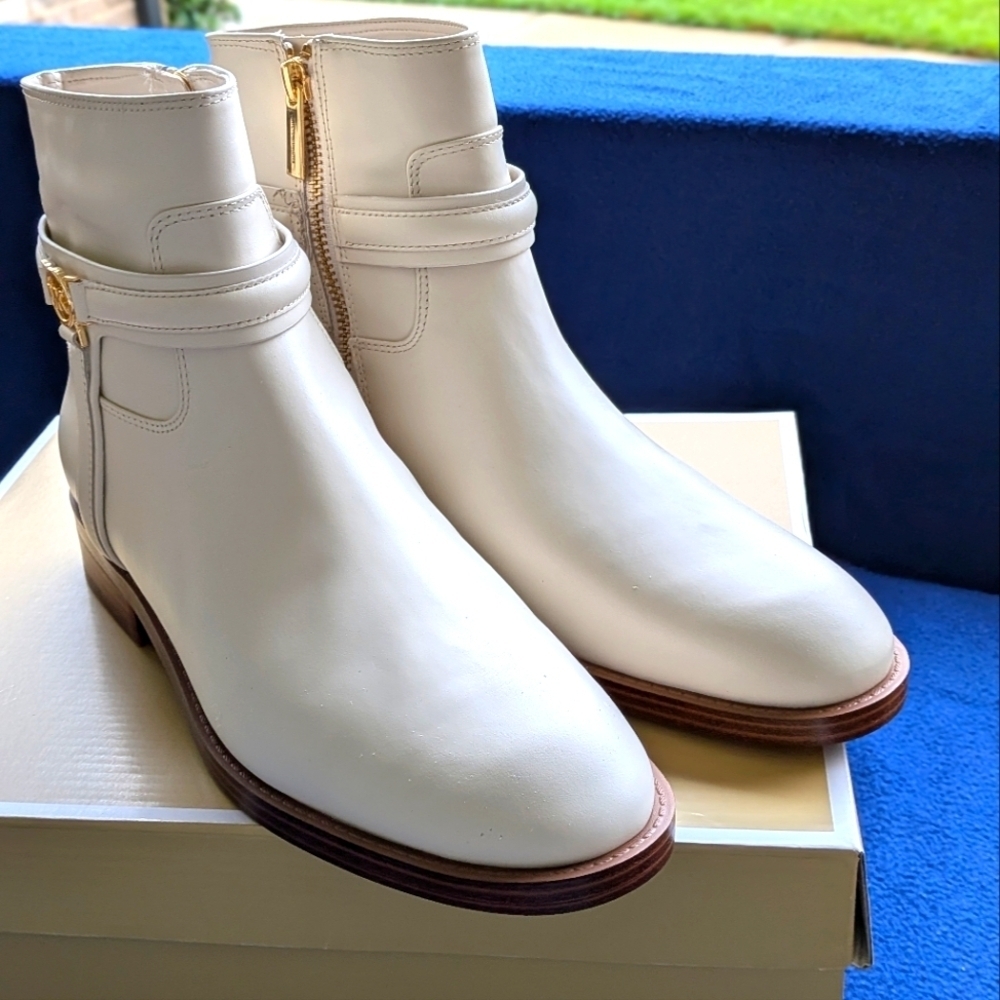 Michael Kors Women's Ivory Ankle Booties - Picture 3 of 4